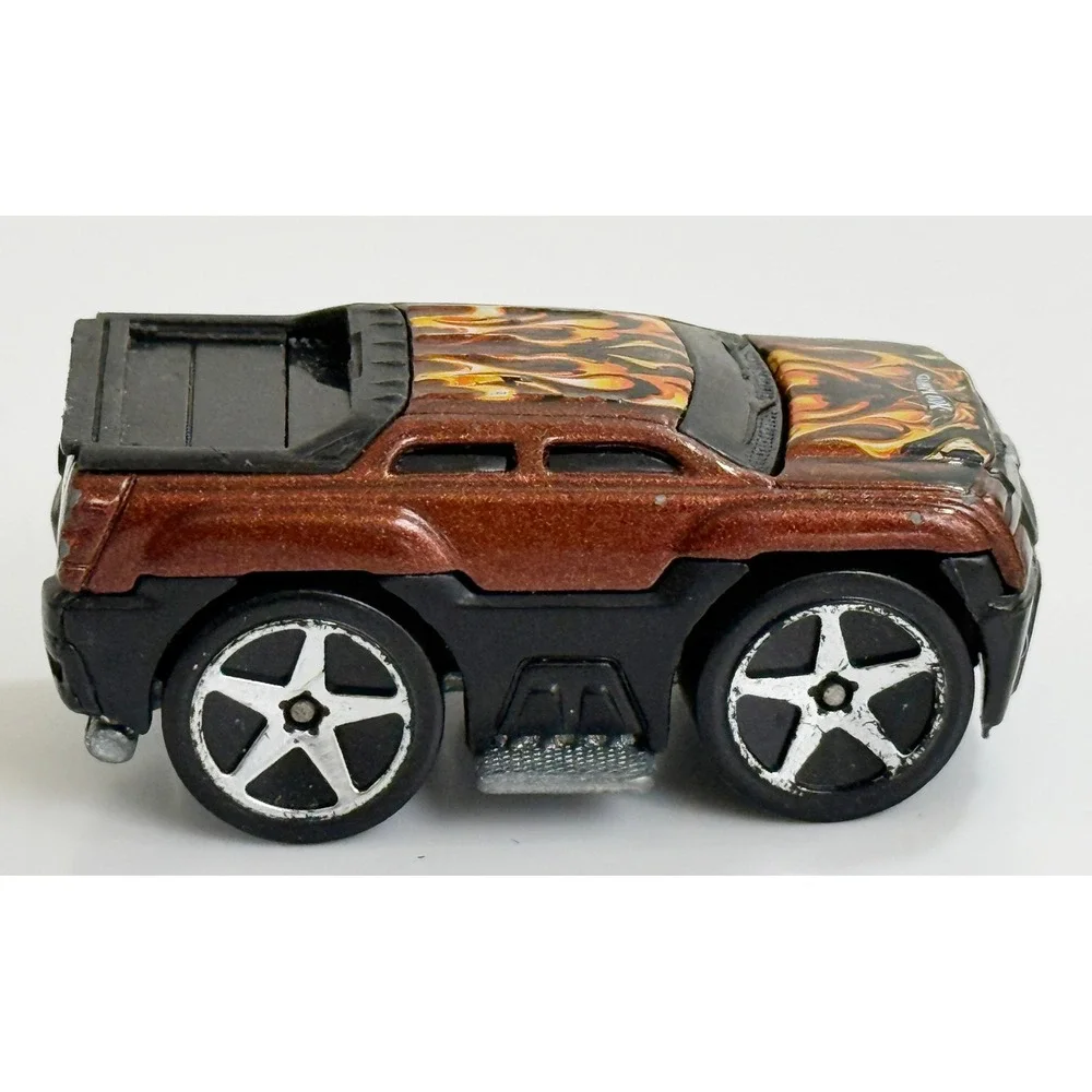 Hot Wheels Chevy Avalanche Blings Kids OS Copper Brown Flame Diecast Truck 2003